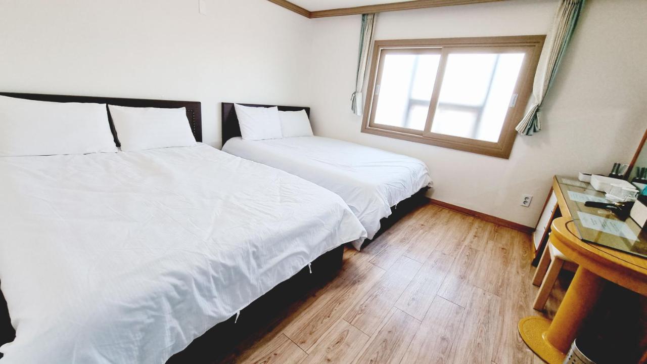 ג'גו Top Island Hotel מראה חיצוני תמונה